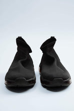 Load image into Gallery viewer, Thick-Soled Sock Sneakers
